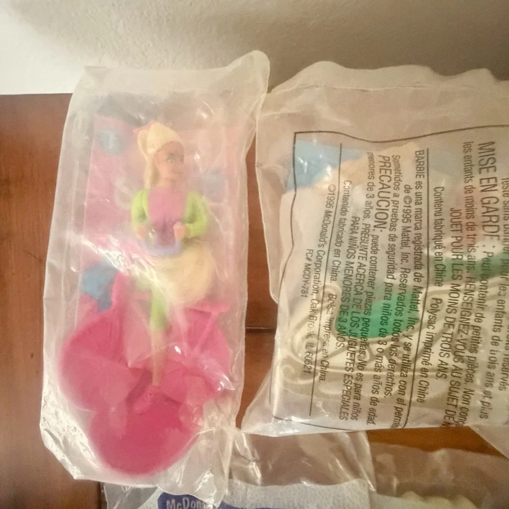 New Sealed Lot‎ of 11 Vintage Mcdonald's Barbie Theme Happy Meal Toys 1990s Era